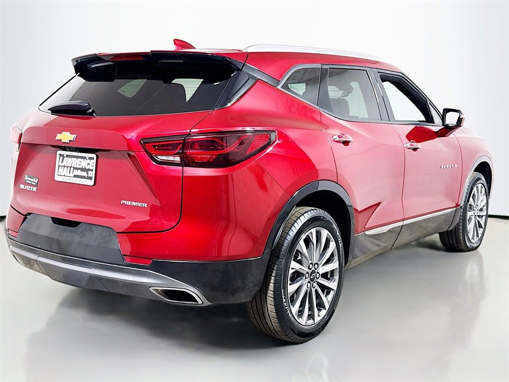 Used 2023 Chevrolet Blazer Premier w/ Driver Confidence II Package image 4