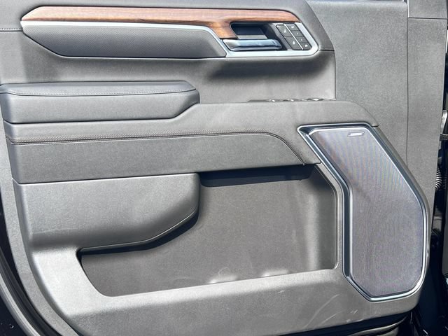New 2026 Chevrolet Silverado 2500 High Country w/ High Country Premium Package AWD/4WD image 18
