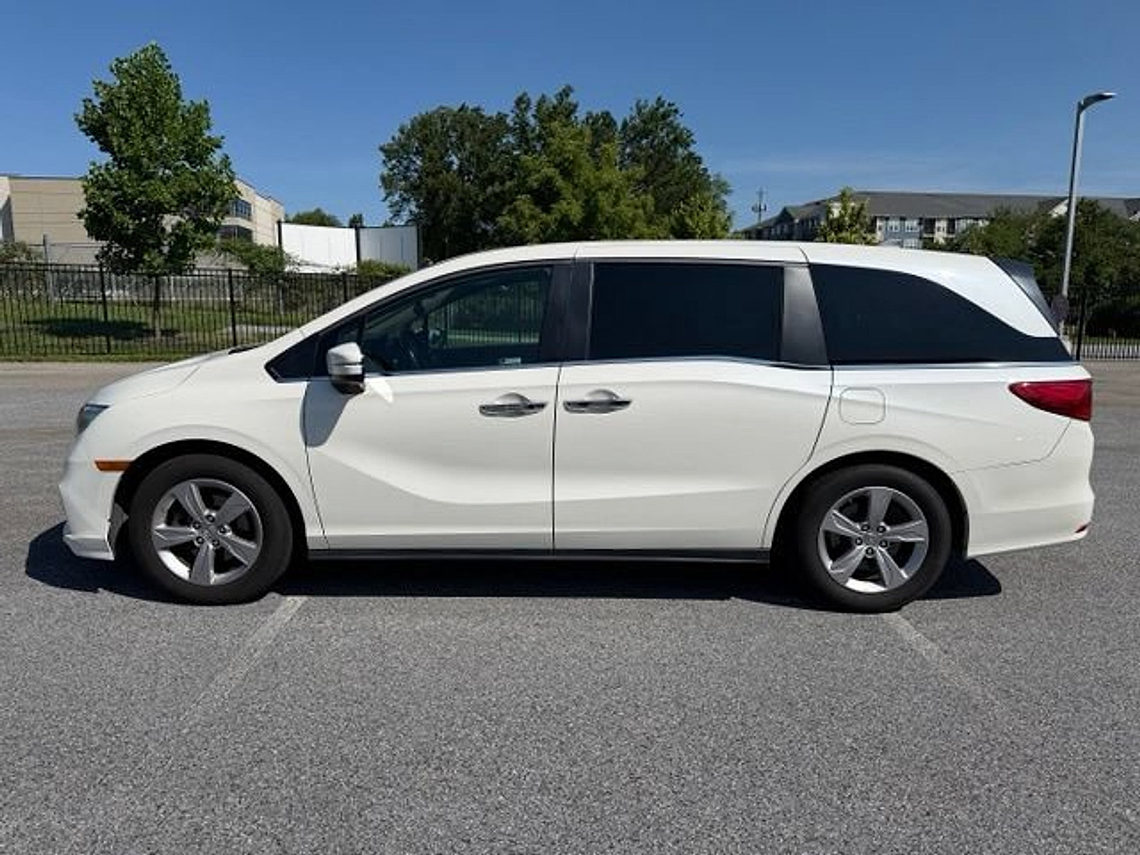 Used 2019 Honda Odyssey EX-L image 4