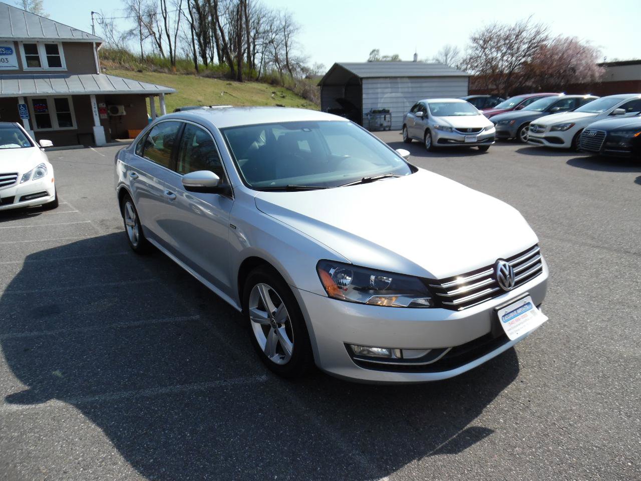 Used 2015 Volkswagen Passat 1.8T Limited Edition FWD image 8