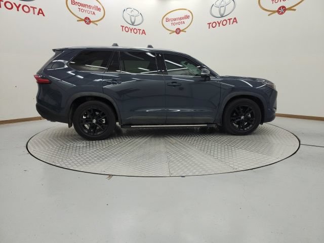 Certified 2025 Toyota Grand Highlander AWD image 3