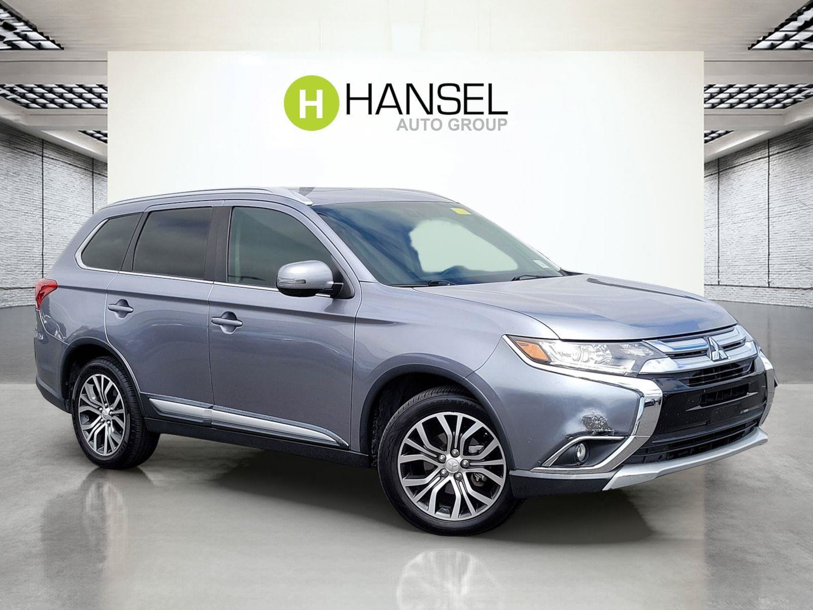 Used 2017 Mitsubishi Outlander SEL FWD image 1