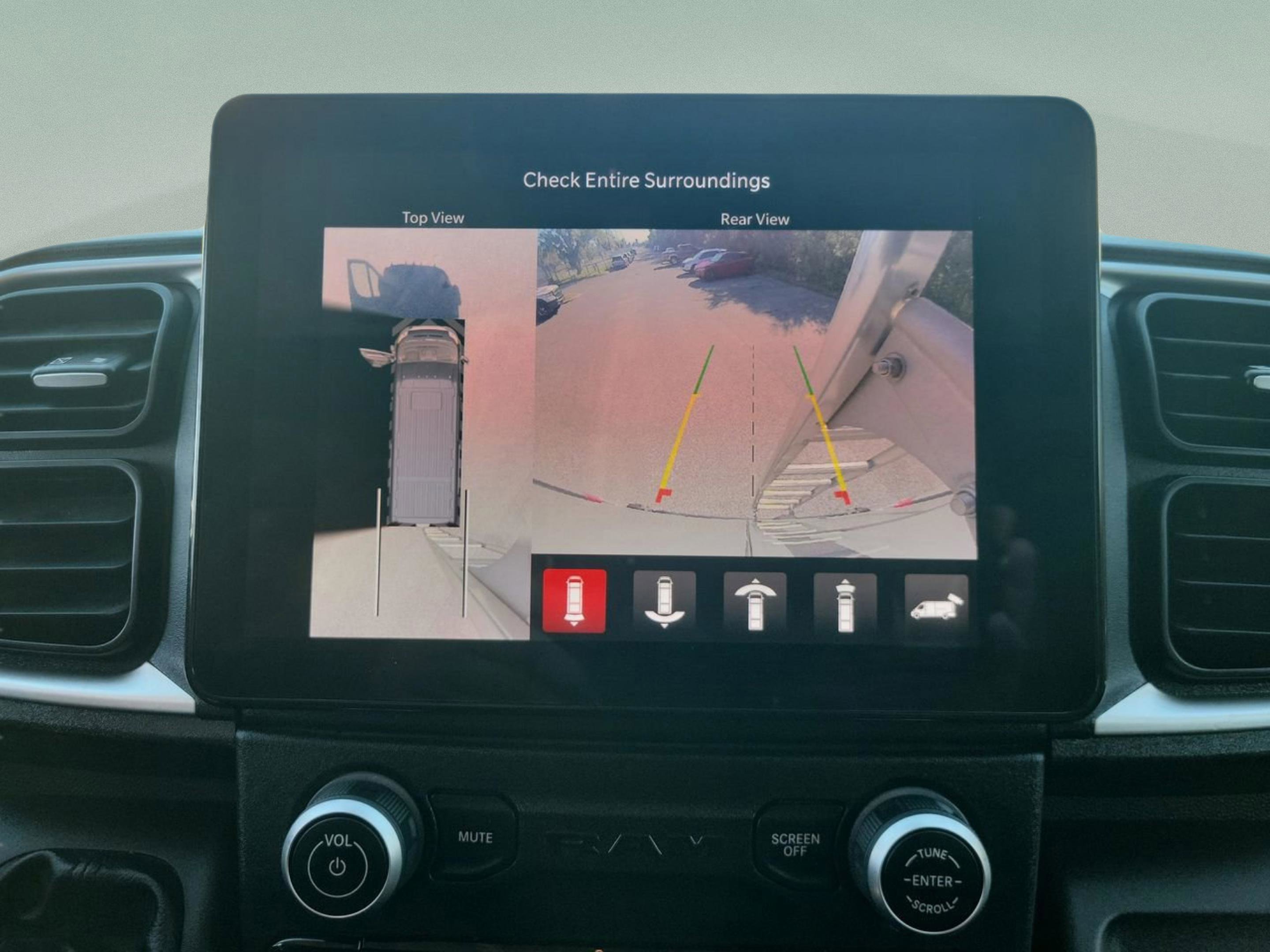 Used 2023 RAM ProMaster 2500 w/ Driver Convenience Group image 16