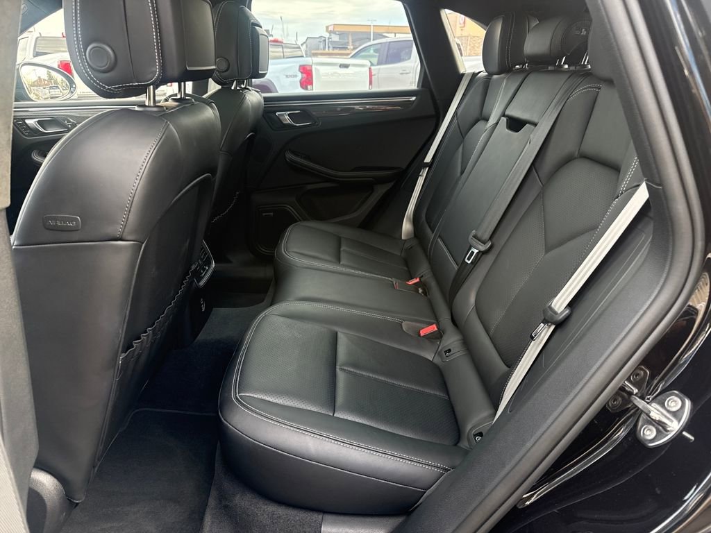 Used 2025 Porsche Macan GTS image 25