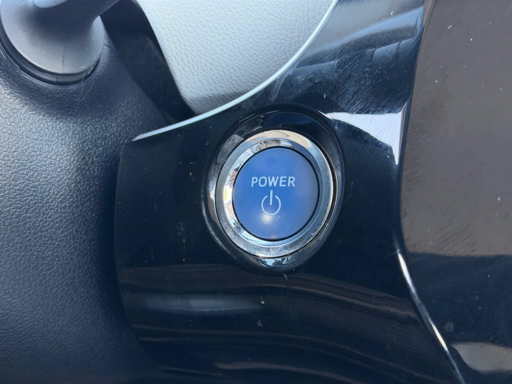 Used 2017 Toyota Prius Four Touring w/ Premium Convenience Package FWD image 31