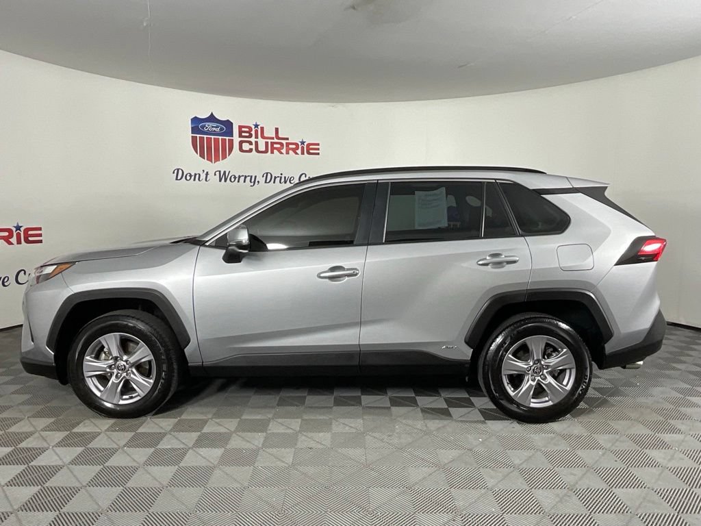 Used 2025 Toyota RAV4 XLE AWD/4WD image 6