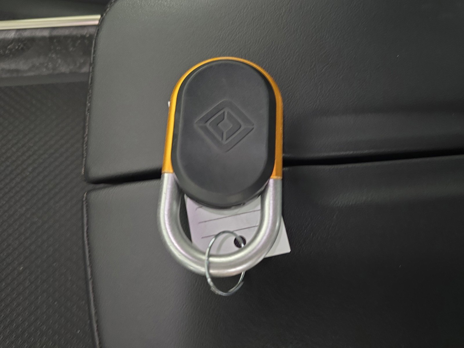 Used 2022 Rivian R1S Launch Edition image 31