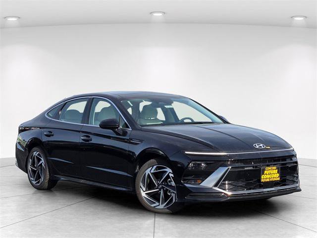 New 2025 Hyundai Sonata SEL image 1