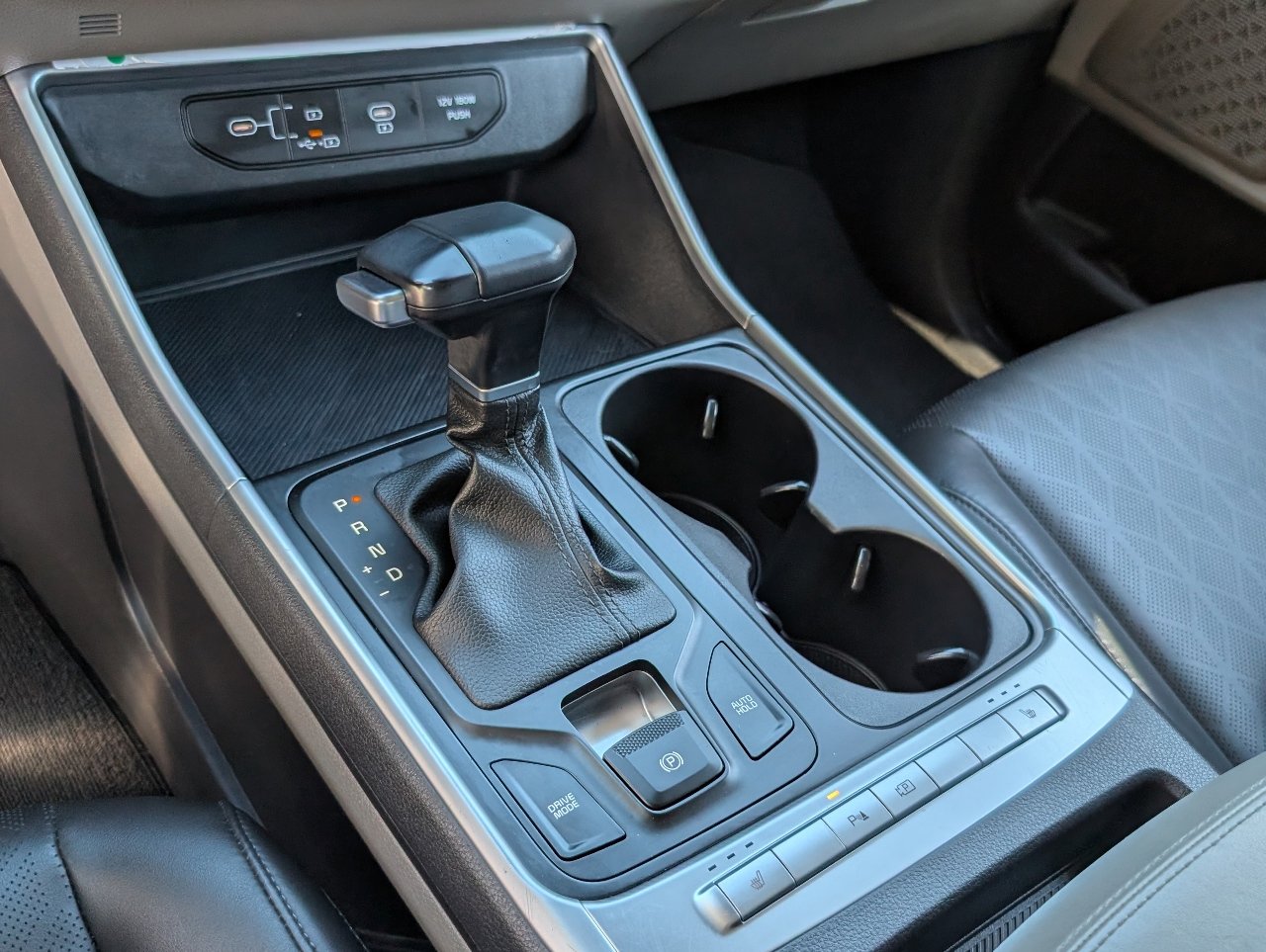 Used 2025 Kia Carnival image 17