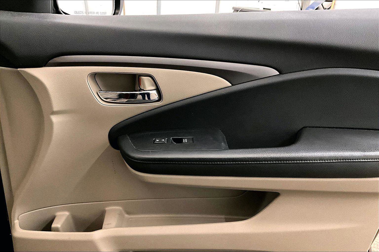 Used 2019 Honda Pilot EX image 23