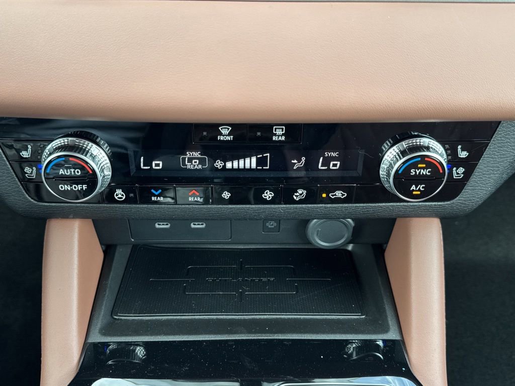 New 2026 Mitsubishi Outlander SEL FWD image 15