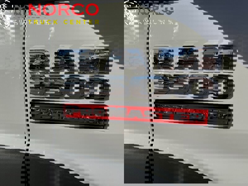 Used 2018 RAM ProMaster 3500 w/ Premium Appearance Group image 12