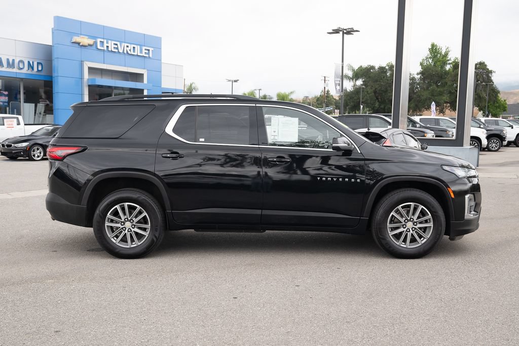 Used 2023 Chevrolet Traverse LT FWD image 3