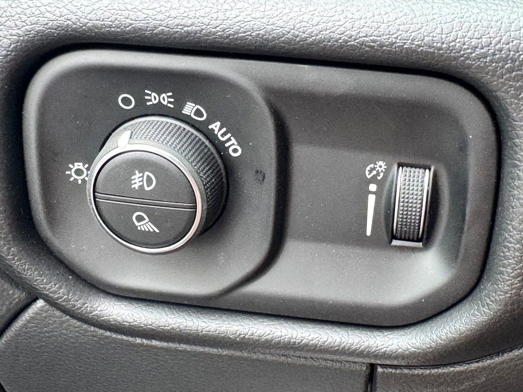 New 2026 RAM 5500 Tradesman AWD/4WD image 27