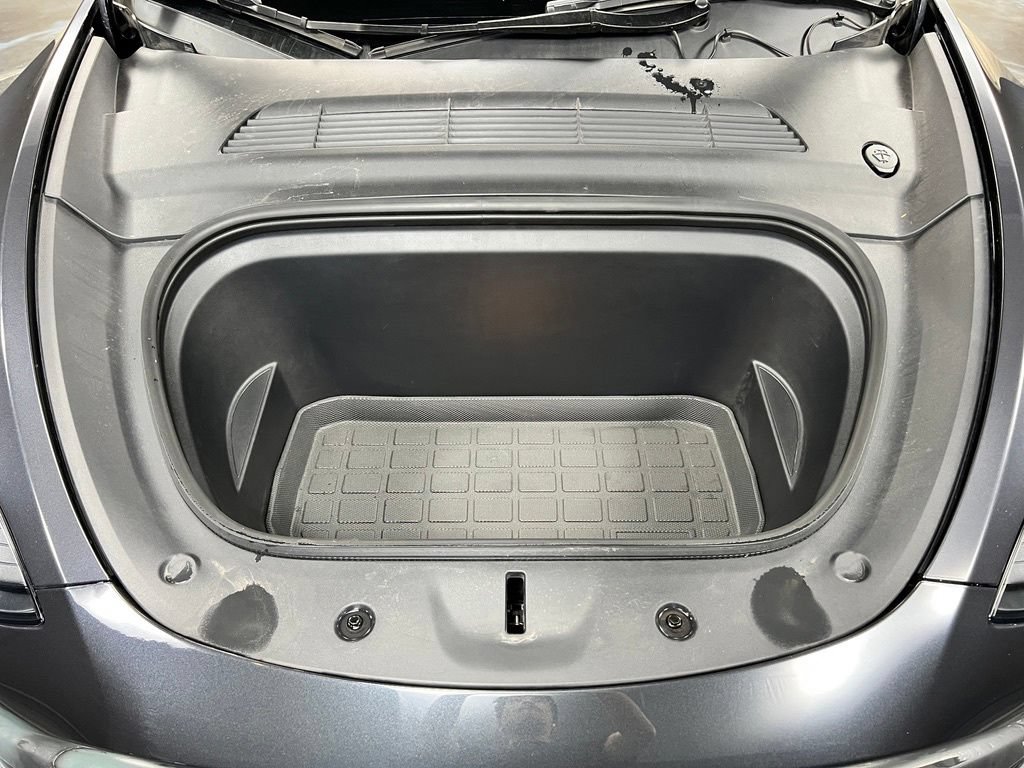 Used 2024 Tesla Model Y Performance AWD/4WD image 10