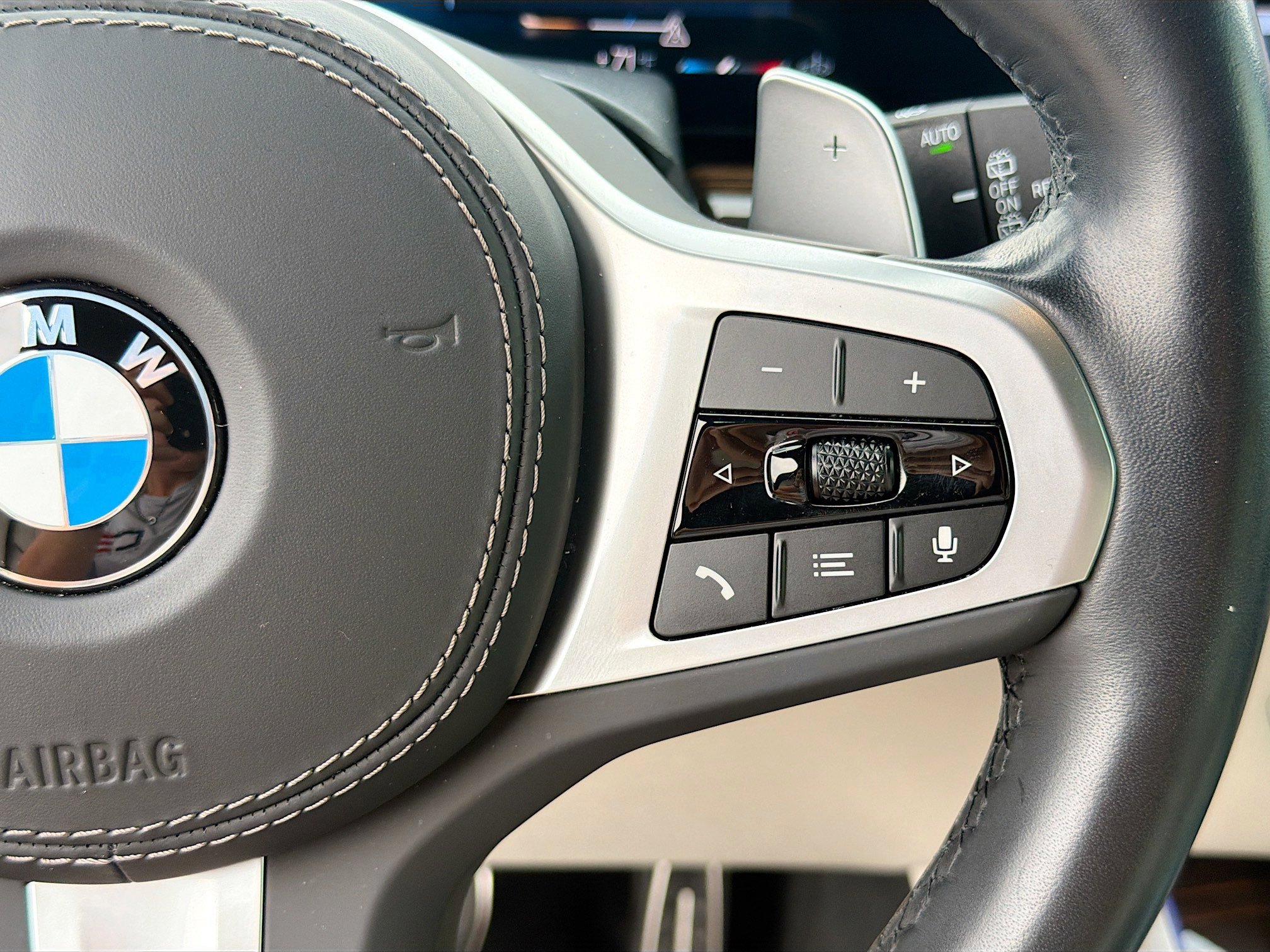 Used 2024 BMW X5 sDrive40i w/ M Sport Package image 39