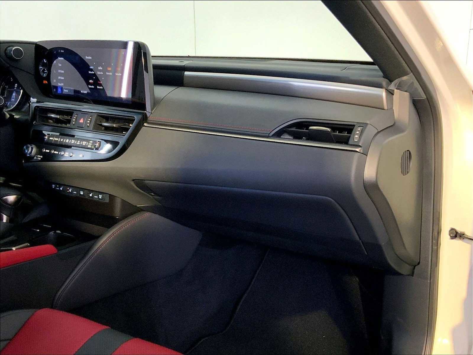 Used 2024 Lexus ES 350 F Sport w/ Technology Package FWD image 22