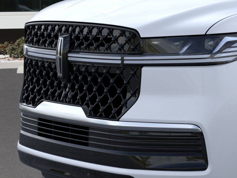 New 2025 Lincoln Navigator Reserve w/ Jet Appearance Package image 17