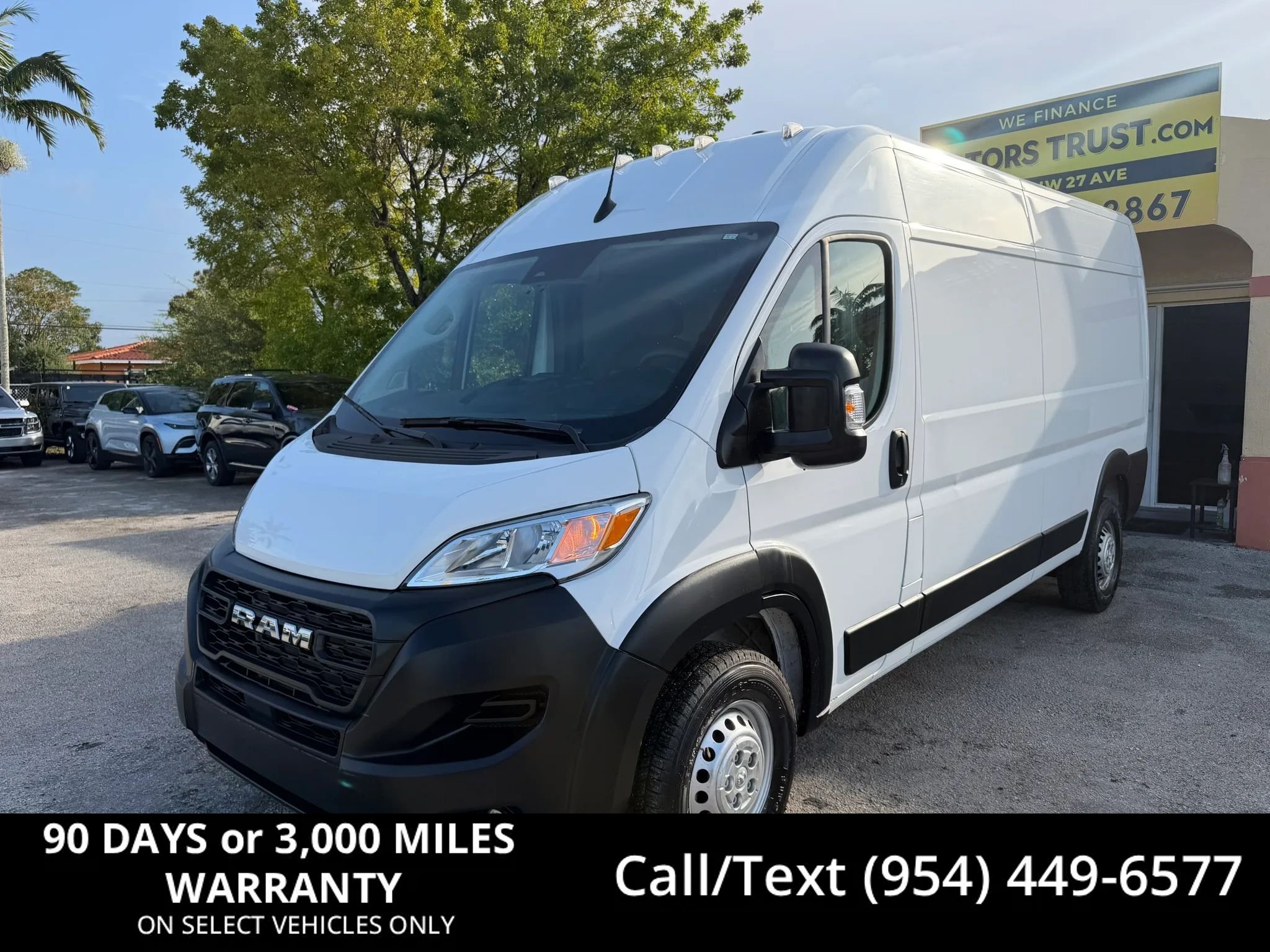 Used 2024 RAM ProMaster 2500 159 High Roof w/ Convenience Group FWD image 1