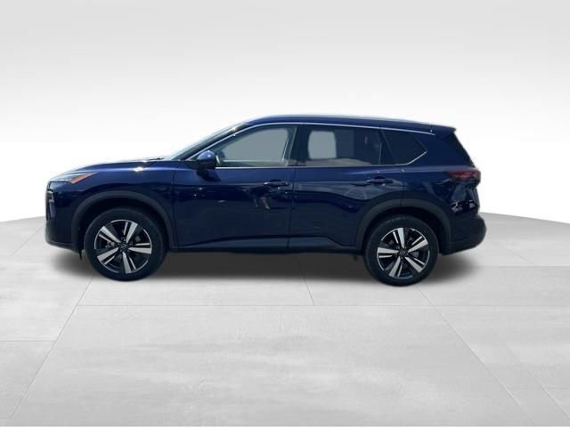 Used 2026 Nissan Rogue SL FWD image 4