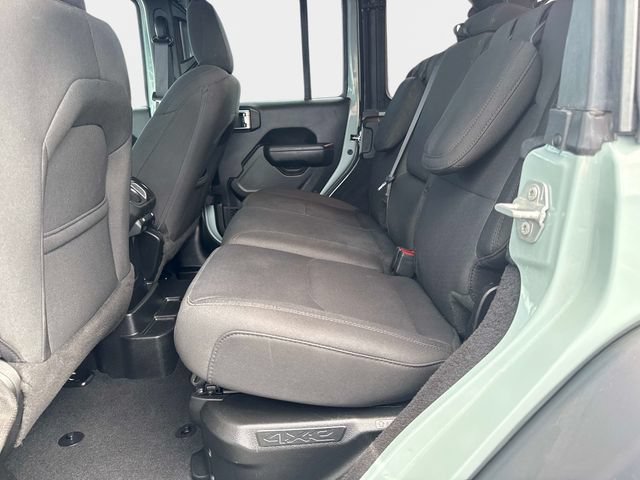 Used 2023 Jeep Wrangler Unlimited AWD/4WD image 12