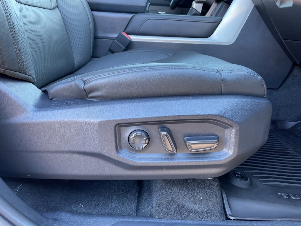 Used 2025 Toyota Tundra Limited image 13