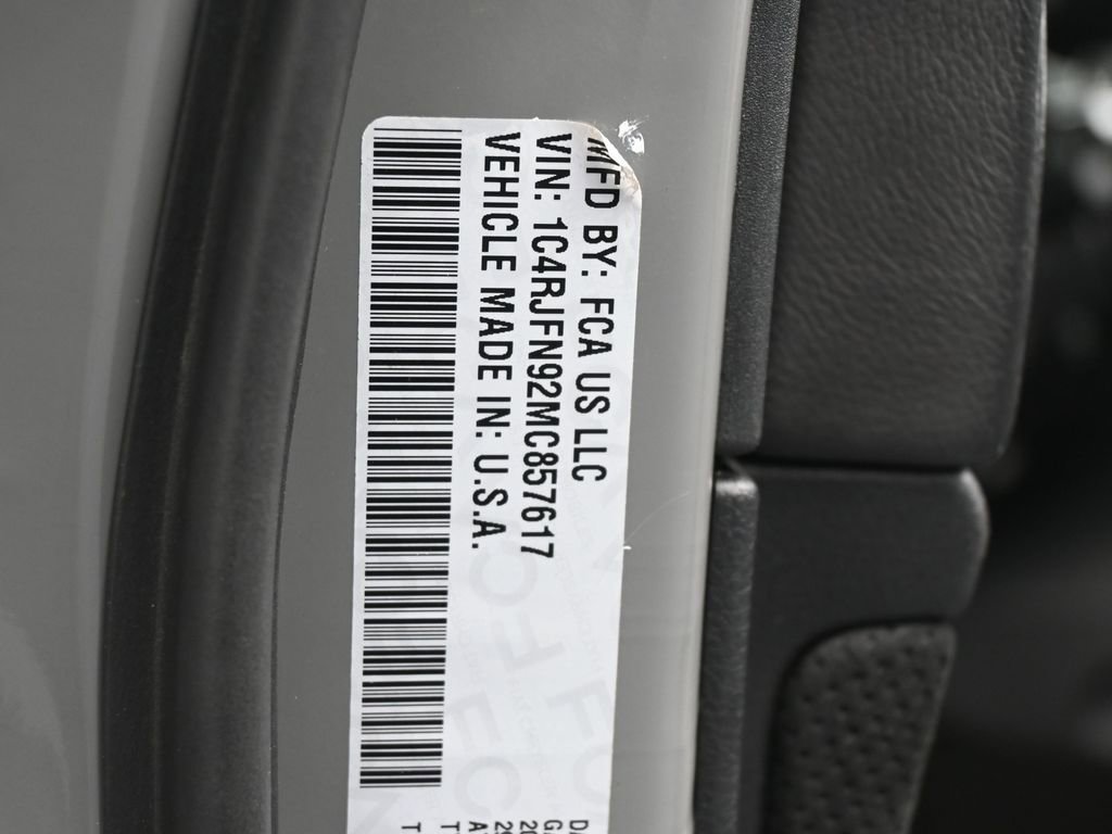 Used 2021 Jeep Grand Cherokee Trackhawk w/ Trailer Tow Group IV image 25