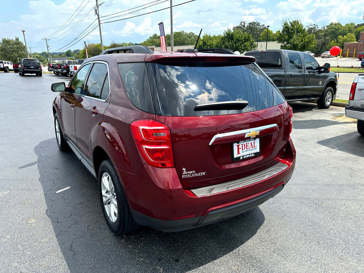Used 2017 Chevrolet Equinox LT w/ Convenience Package image 2