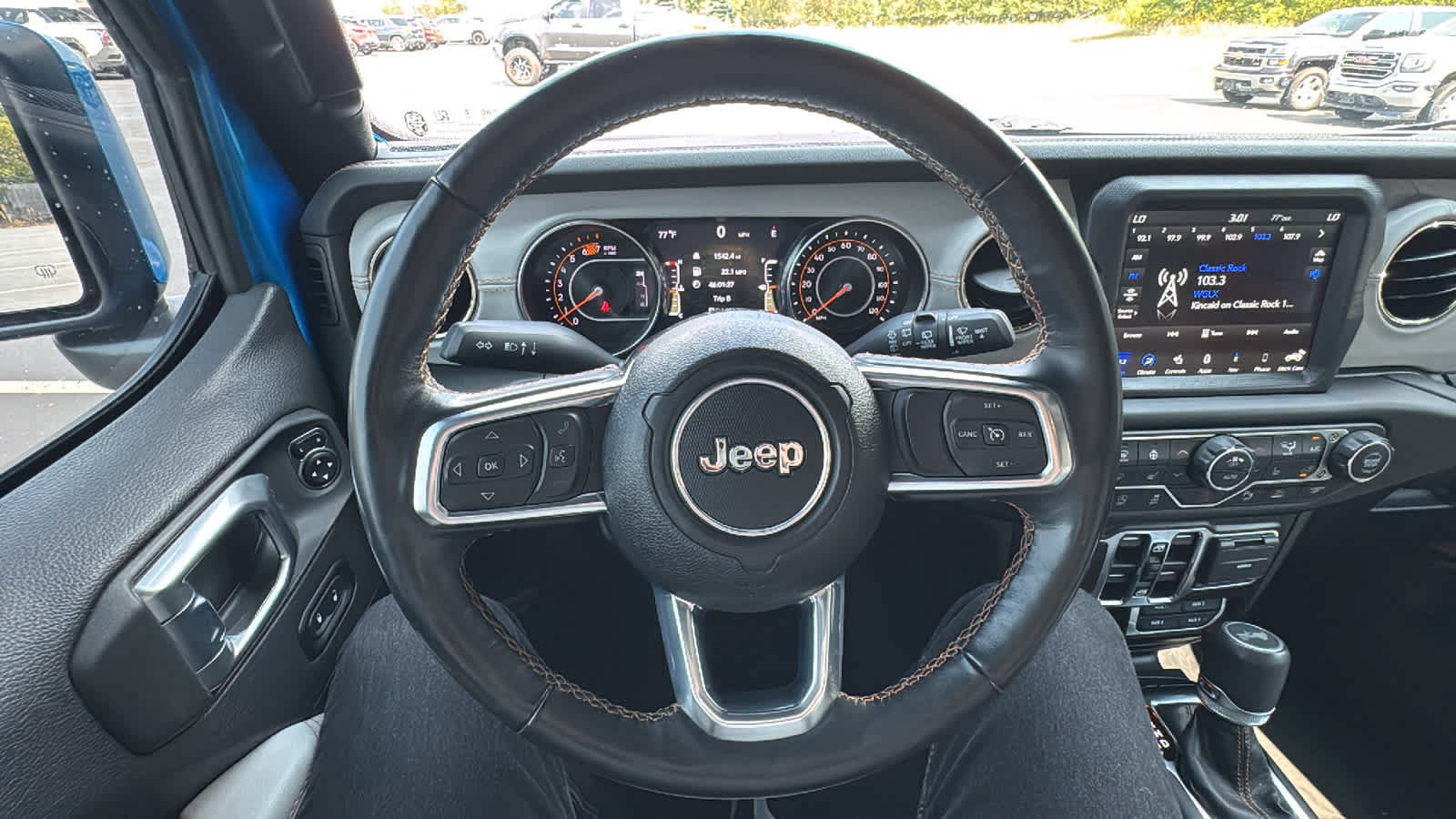 Used 2022 Jeep Wrangler Unlimited Sahara AWD/4WD image 10