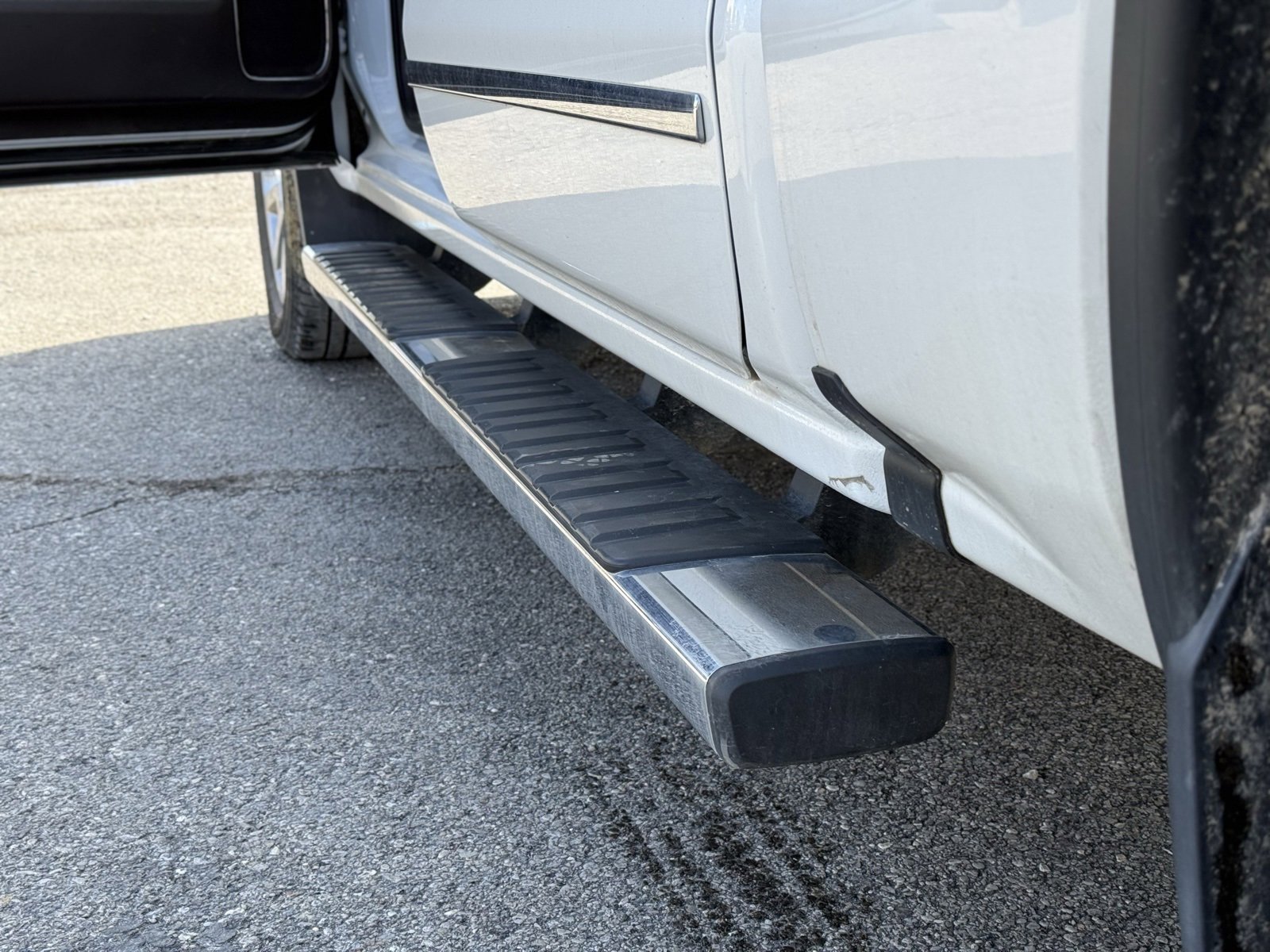 Used 2016 GMC Sierra 1500 Denali w/ Enhanced Driver Alert Package image 12