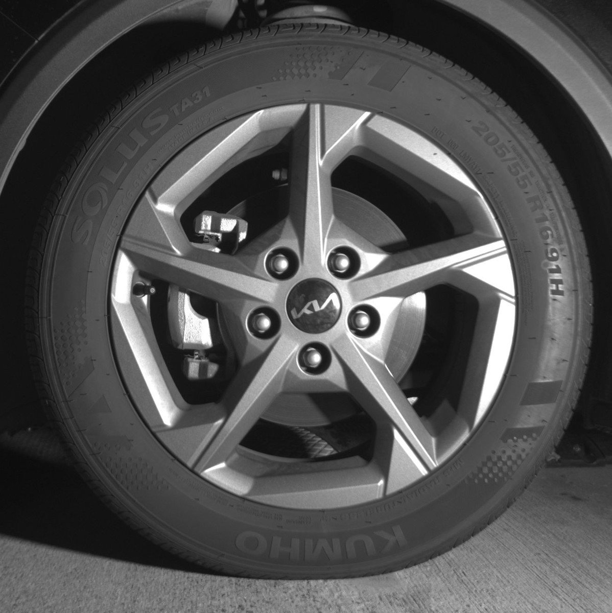 Used 2025 Kia K4 LXS image 12