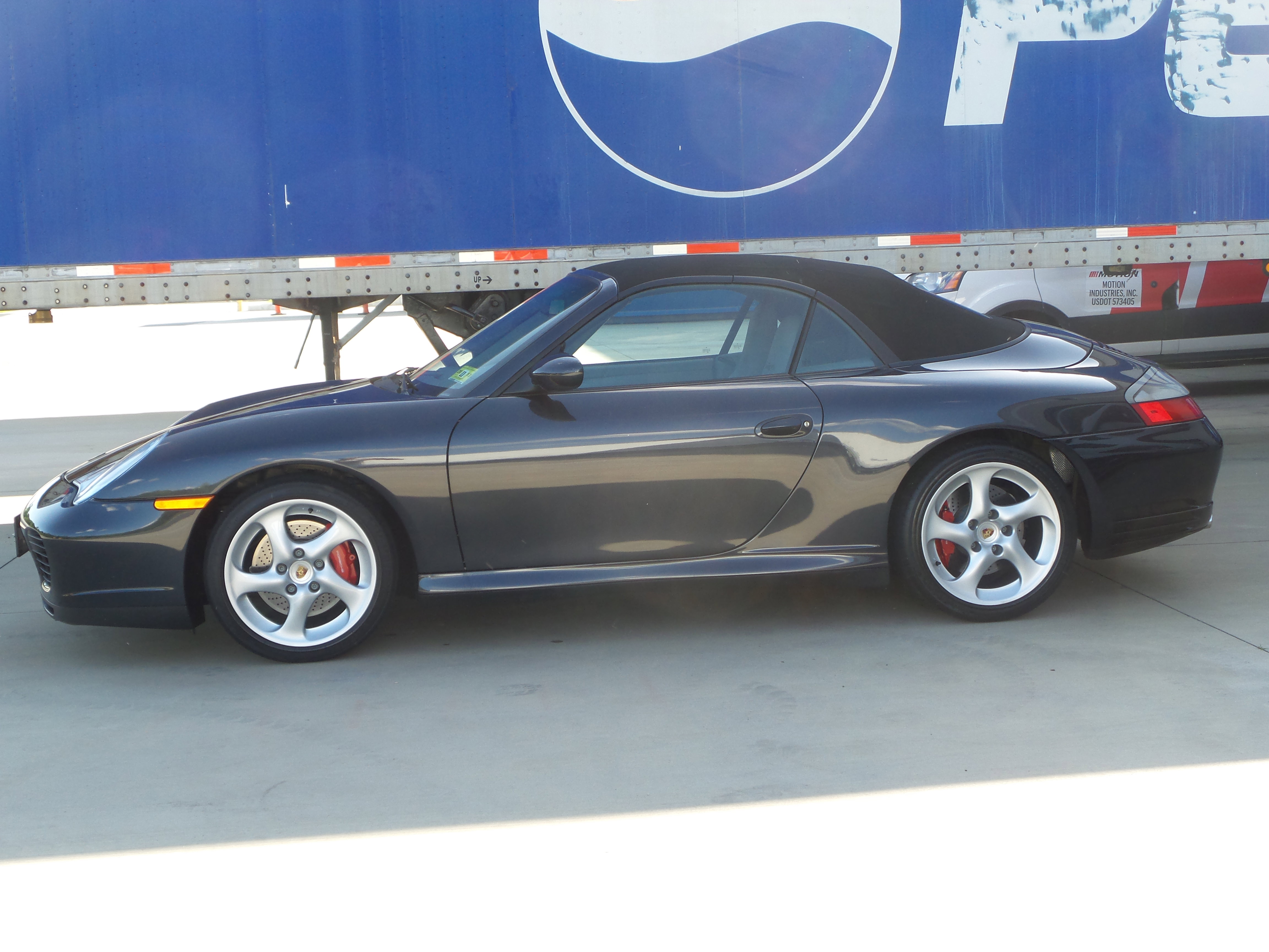 Used 2005 Porsche 911 Cabriolet image 1