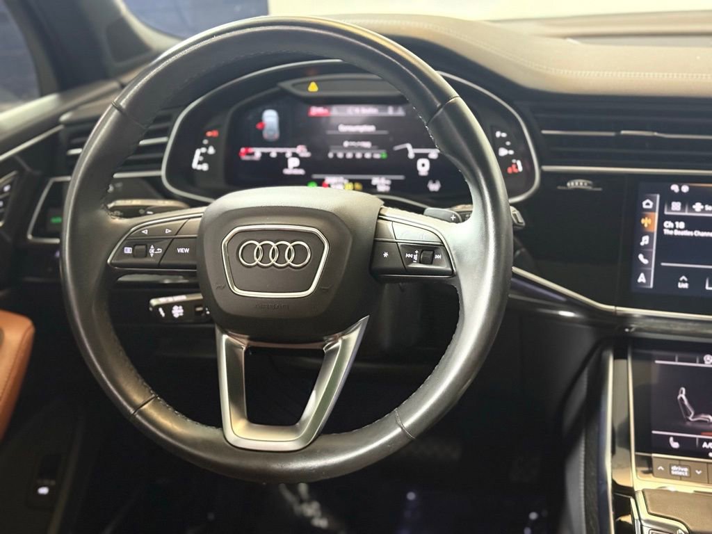 Used 2023 Audi Q7 2.0T Premium Plus w/ Premium Plus Package AWD/4WD image 12
