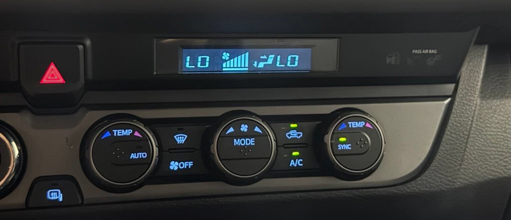 Used 2023 Toyota Tacoma TRD Sport AWD/4WD image 19