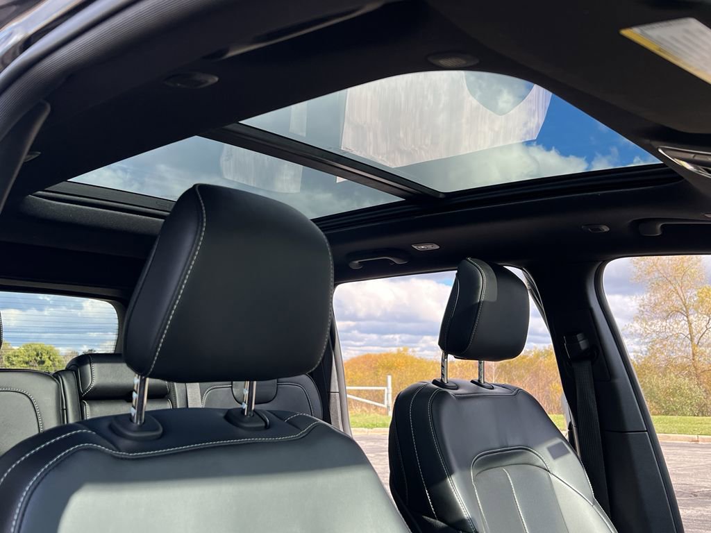 Used 2024 Jeep Grand Cherokee Limited w/ Luxury Tech Group II image 30