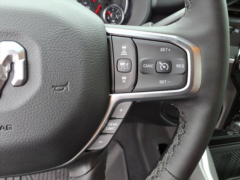 New 2026 RAM 2500 Big Horn AWD/4WD image 25