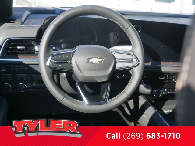New 2026 Chevrolet Suburban Premier w/ Sun And Tow Package AWD/4WD image 43