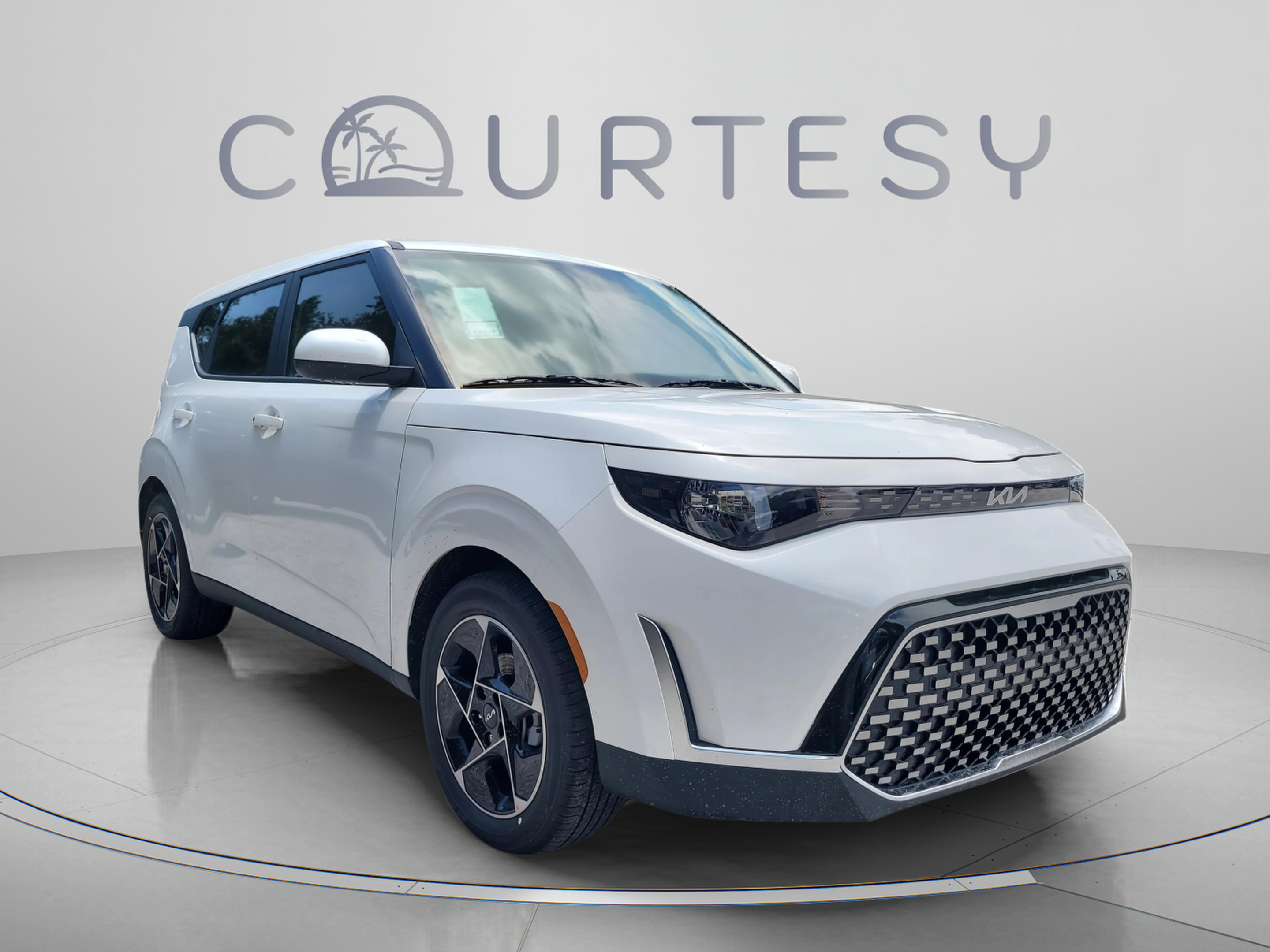 Certified 2025 Kia Soul EX FWD image 6