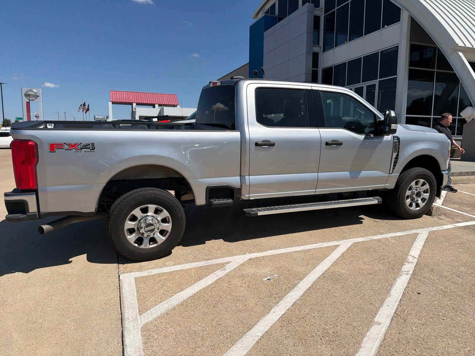 Used 2024 Ford F250 XLT w/ FX4 Off-Road Package AWD/4WD image 6