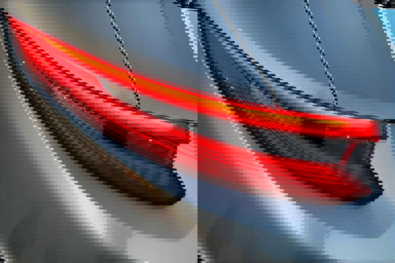 Used 2018 Porsche 911 Carrera image 32