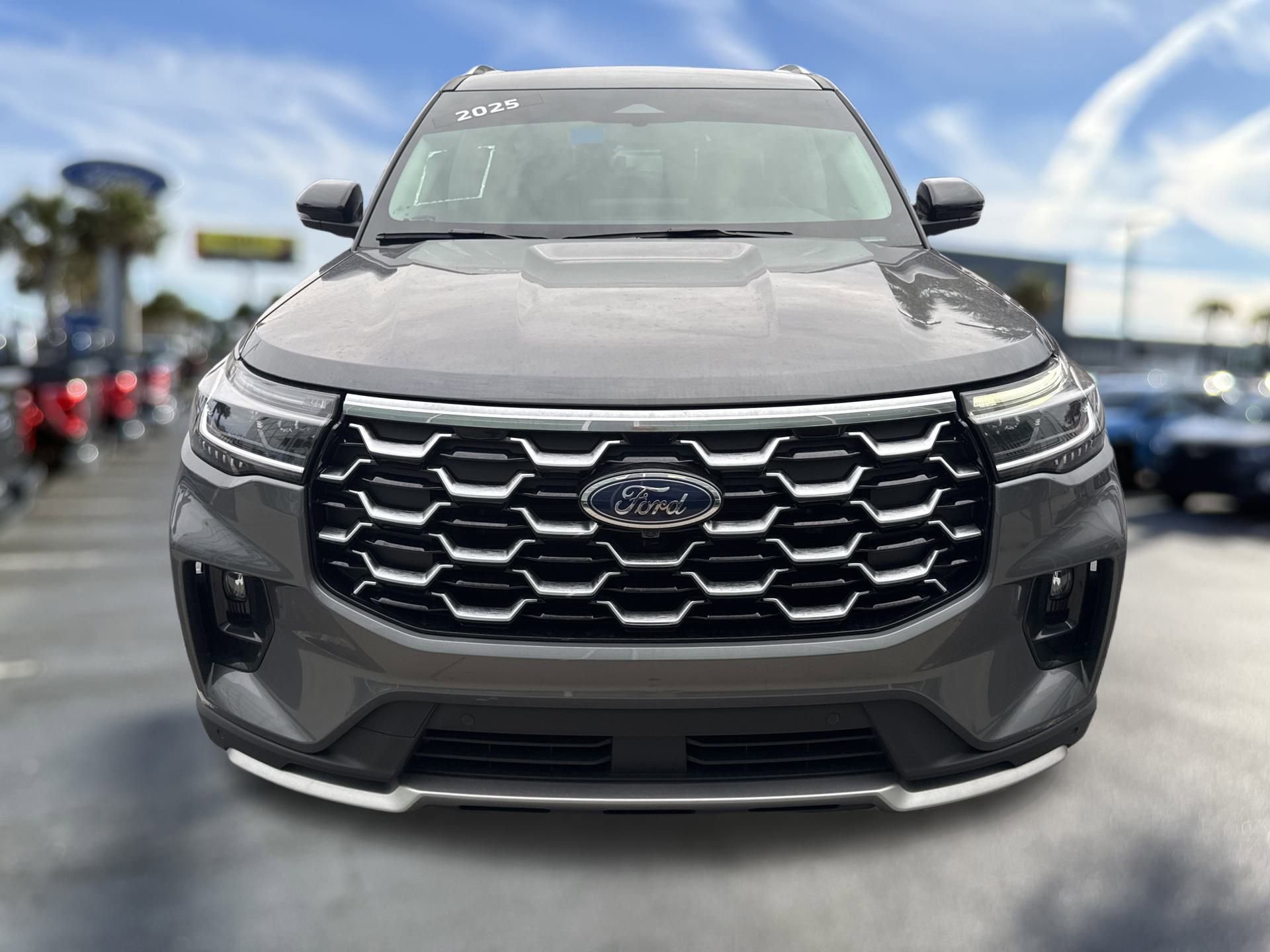 Certified 2025 Ford Explorer Platinum w/ LUX Leather Package image 12