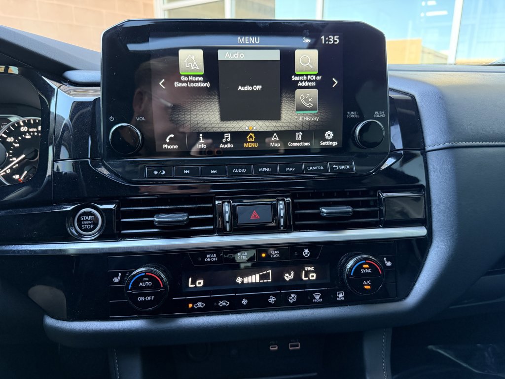 Used 2024 Nissan Pathfinder SL w/ SL Premium Package image 18