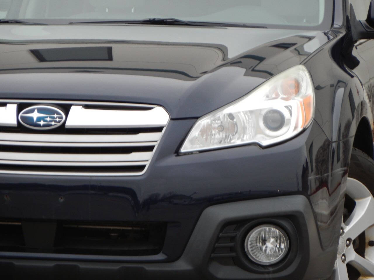 Used 2013 Subaru Outback 2.5i Premium AWD/4WD image 4