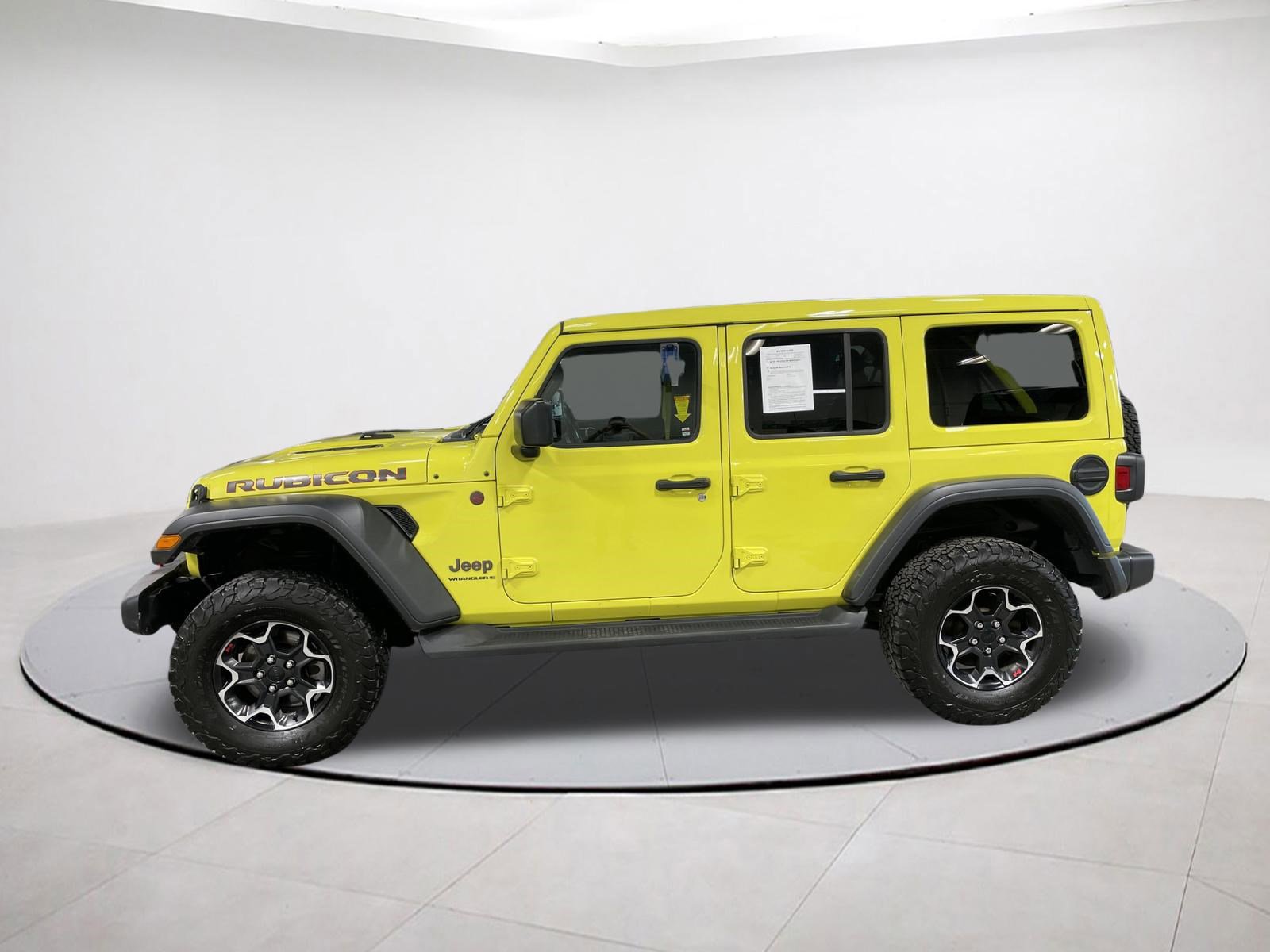 Certified 2023 Jeep Wrangler Unlimited Rubicon w/ Cold Weather Group AWD/4WD image 3