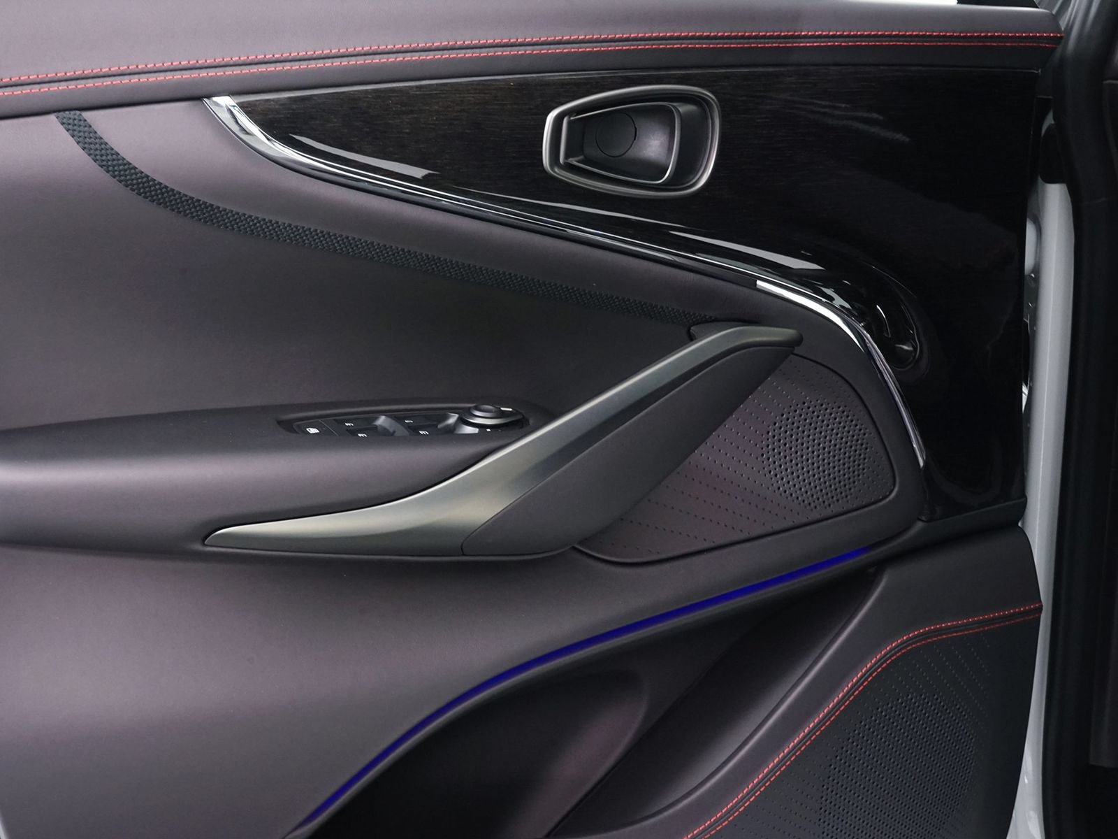 New 2026 Aston Martin DBX 707 AWD/4WD image 35