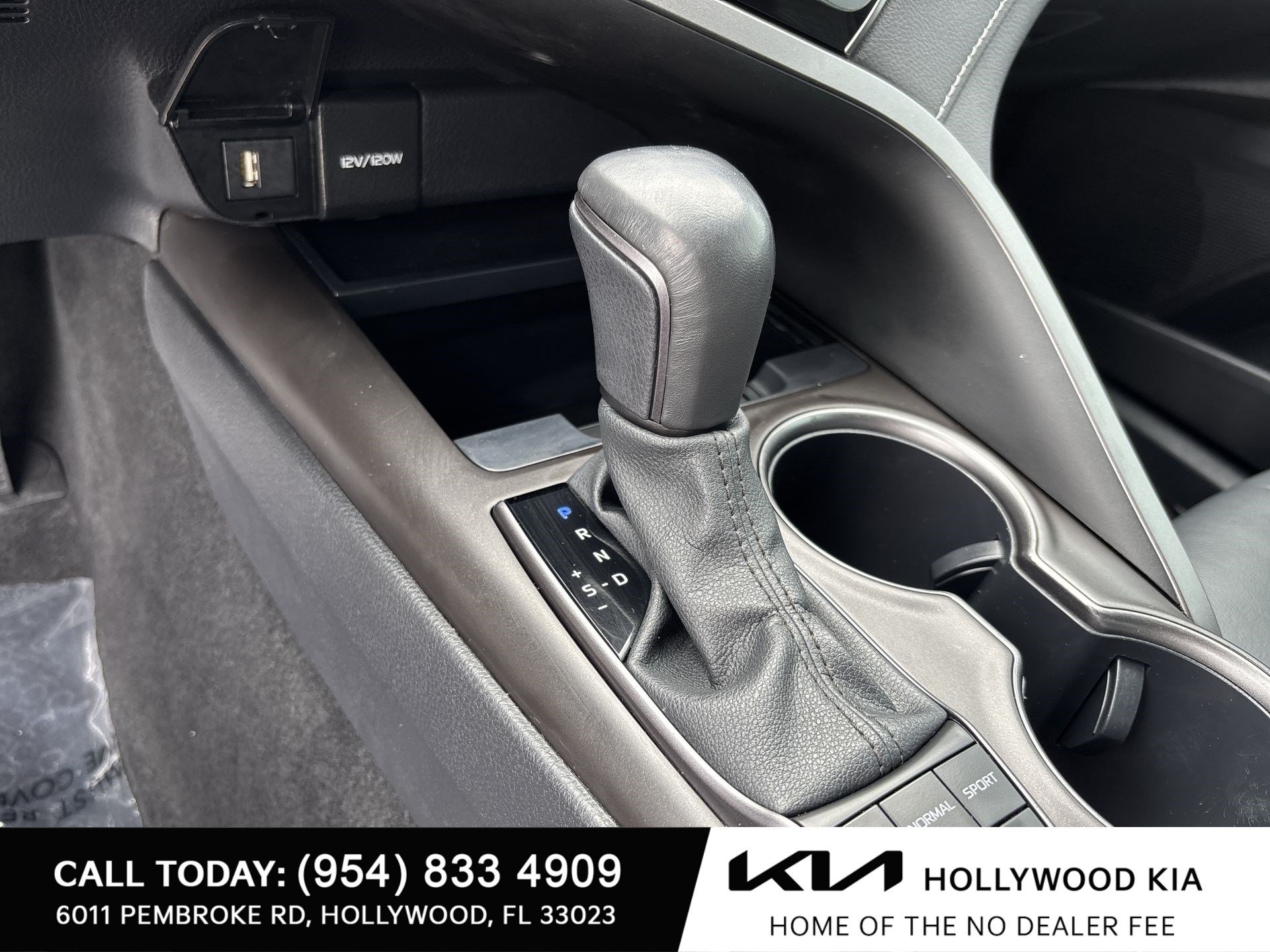 Used 2023 Toyota Camry SE FWD image 20