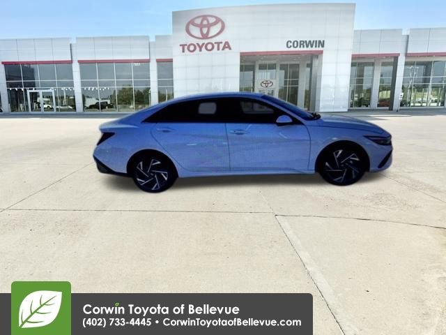 Used 2025 Hyundai Elantra SEL video 2