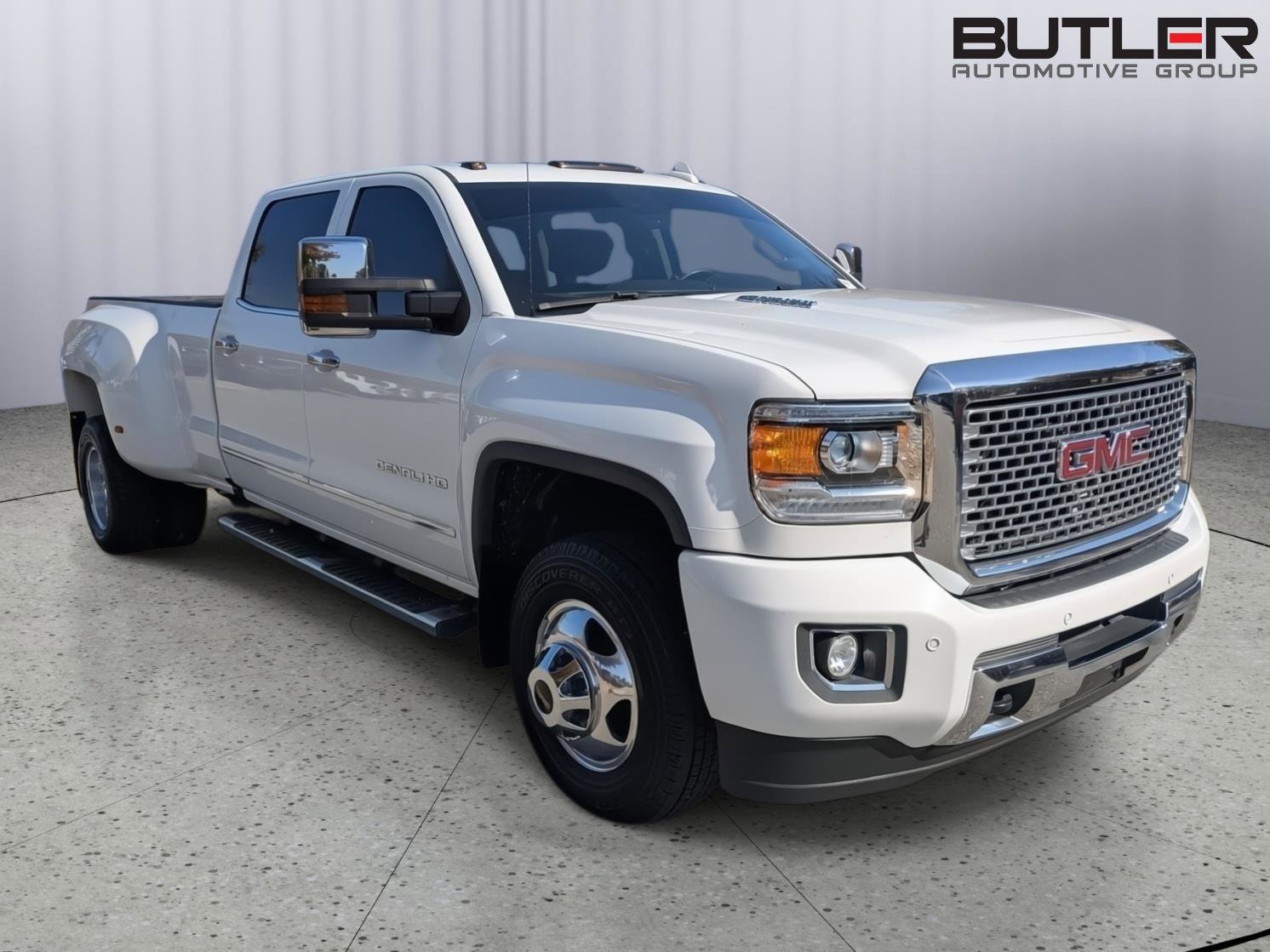 Used 2016 GMC Sierra 3500 Denali w/ Duramax Plus Package image 9