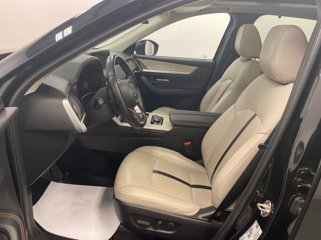 Used 2024 MAZDA CX-90 Plug-In Hybrid w/ Premium Pkg image 9