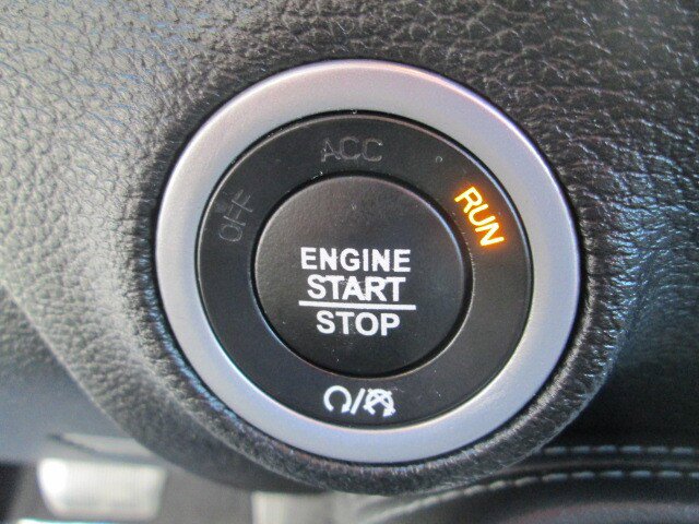 Used 2019 Dodge Challenger SXT w/ Blacktop Package RWD image 17